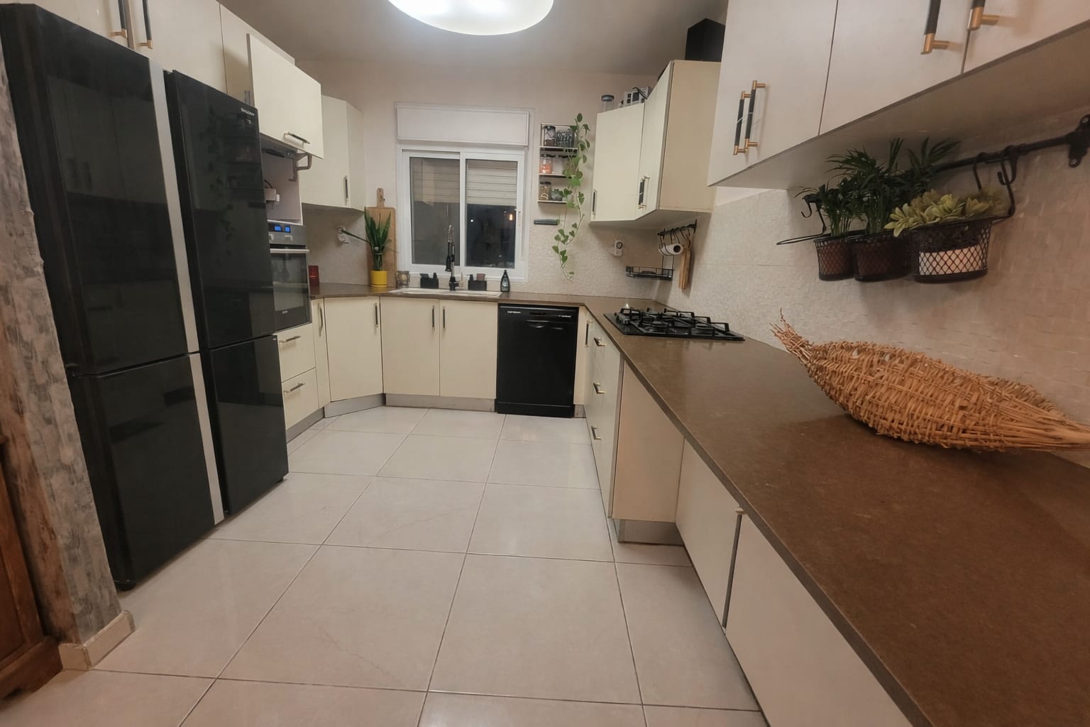 Kitchen connected to the dining area